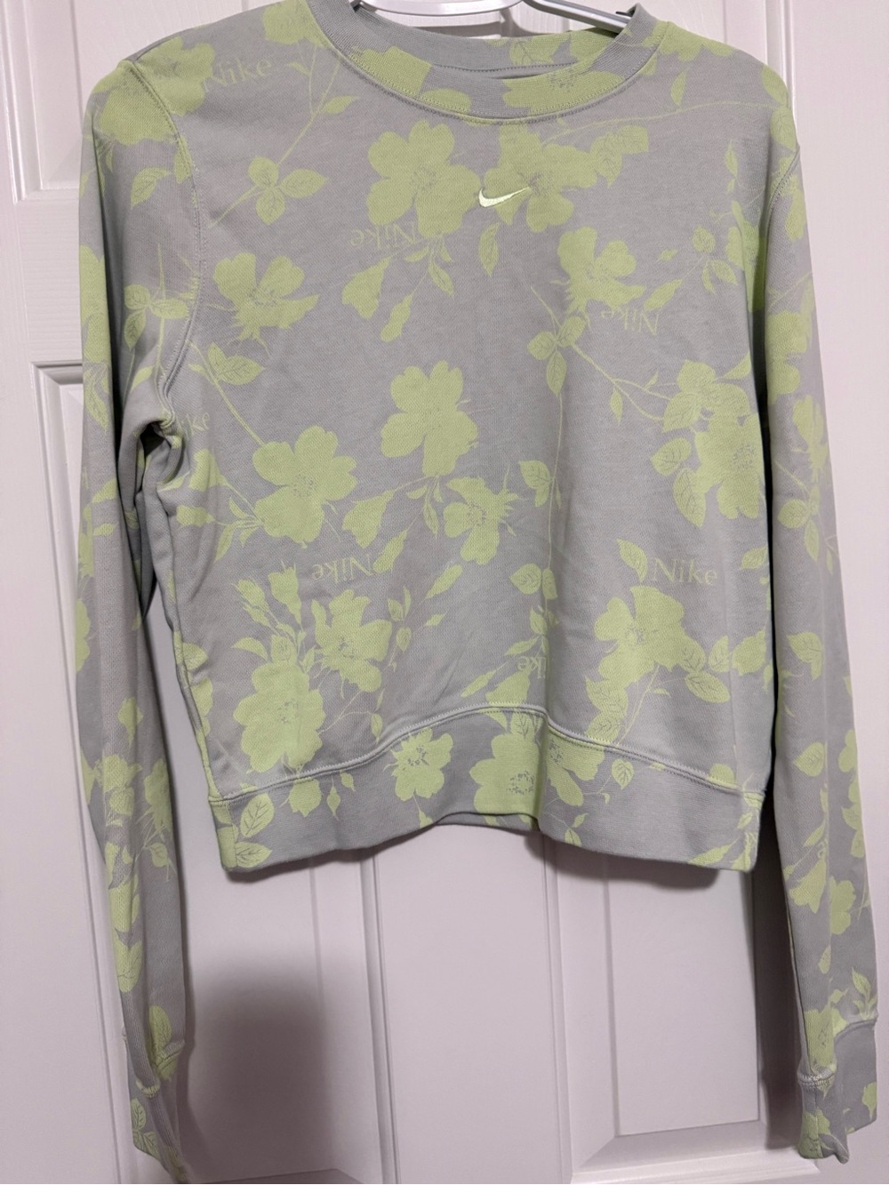 Nike Women's Light Green Floral Crew Sweatshirt
